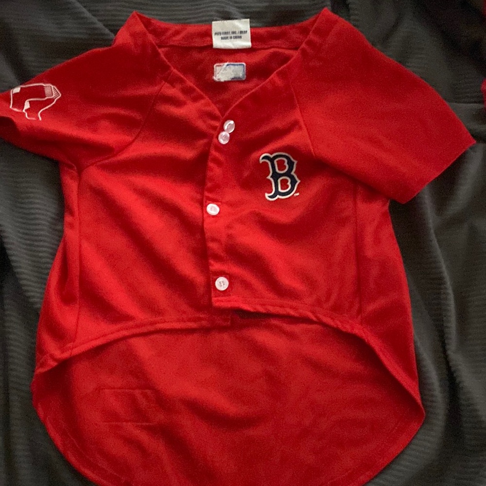 Boston Red Sox Jersey for medium size dog 40-60lbs